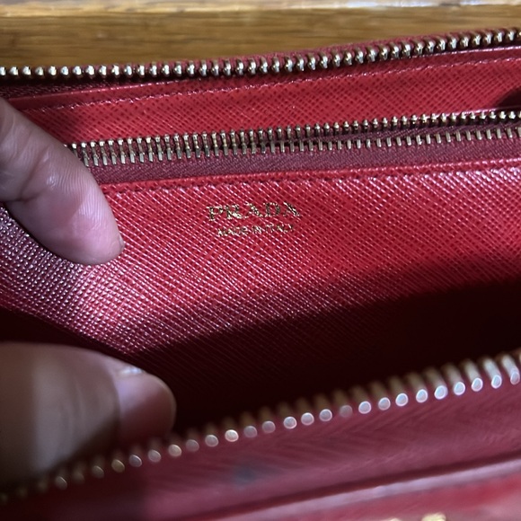 Prada red wallet - Picture 5 of 6